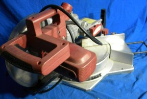 lot 39 image: Miter Saw  ((Tested and Working))