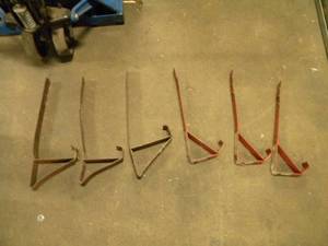 lot 86 image: 6 Roof Jacks