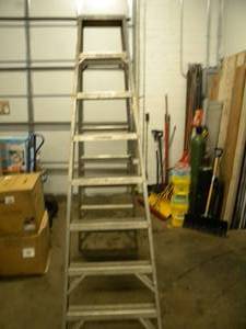 lot 88 image: 8 Foot Aluminum Step Ladder