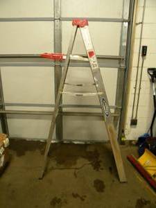 lot 107 image: 6 Foot Werner Aluminum Step Ladder