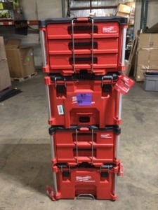 lot 6 image: Milwaukee Storage Boxes, Lot of 4, Open Box, Review all pictures