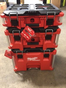 lot 15 image: Milwaukee Storage Box in Red, Customer return, Review all pictures