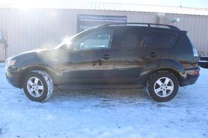 2010 Mitsubishi Outlander - AWD - 2 OWNERS