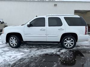 2007 GMC Yukon Denali - AWD