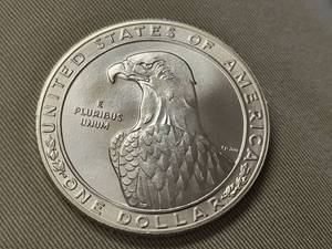 1983-S US SILVER DOLLAR LOS ANGELES OLYMPIC COMMEMORATIVE