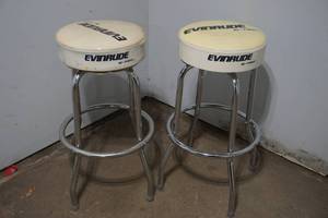 lot 3 image: Evinrude stools