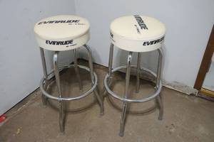 lot 4 image: Evinrude stools
