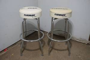 lot 9 image: Evinrude stools