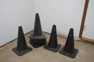 lot 14 image: flexolite cones