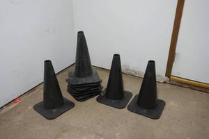 lot 15 image: flexolite cones
