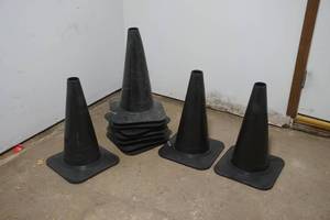 lot 16 image: flexolite cones