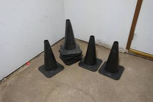 lot 22 image: flexolite cones