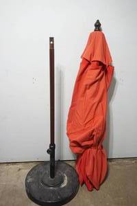 lot 31 image: coral coast patio umbrella