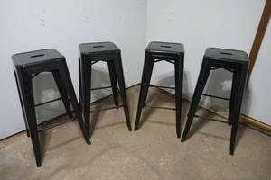 lot 40 image: metal stools