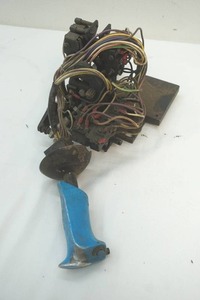 lot 113 image: blue handled electric contraption