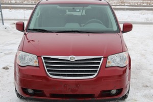 2010 Chrysler Town & Country Touring