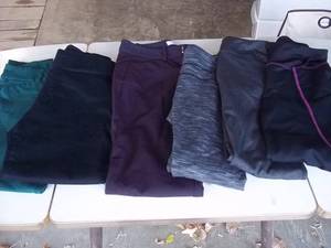 lot 5 image: 6 Pair of Pants
