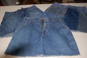 lot 35 image: Skirts