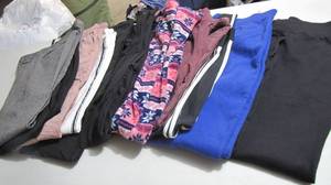 lot 43 image: Comfy Pants