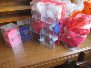 Huge lot of Ty Beanie babies and Ba...