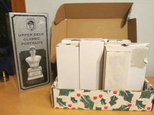 8 bobble heads in box with Upper De...