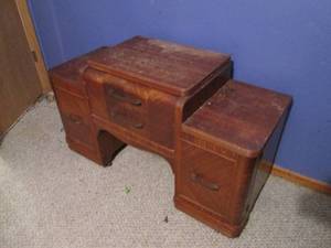 Vintage Art Deco Vanity with tigers...