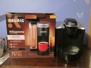 Gently used in box Keurig K-Supreme...