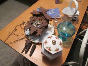 Coo Coo Clock and glassware. Blue c...