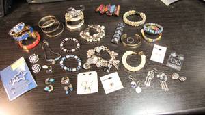 Bracelets, ear rings, rings and mor...