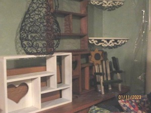 Assorted style and design wall shel...