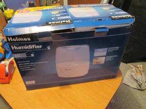 Holmes humidifier new in box, only ...