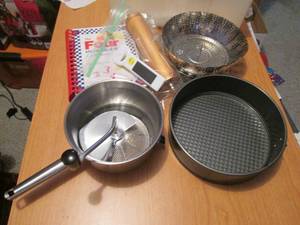 Like new kitchen tools. Baking roun...