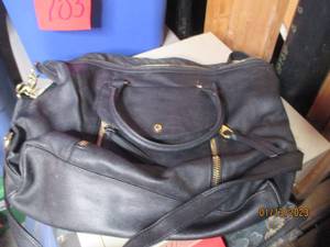 (2) covered totes containing new qu...