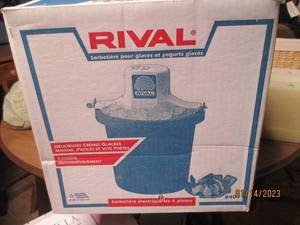 4qt electric freezer Rival ice crea...