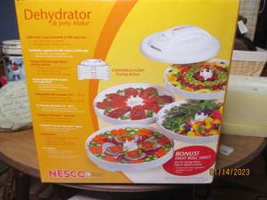 American Harvest Nesco Dehydrator &...