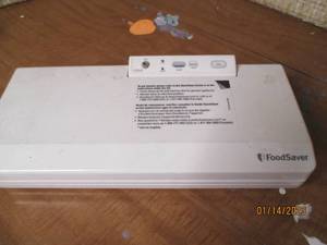 FoodSaver Food storage sealer...