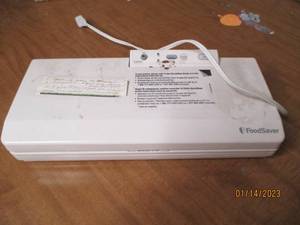 FoodSaver Food storage sealer...