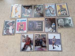 13 Basketball cards including autog...