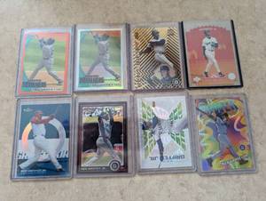 8 Ken Griffey Jr cards including Bl...