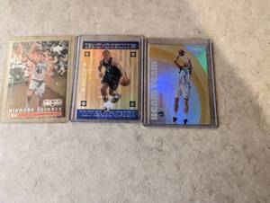 3 Dirk Nowitzki cards including Roo...