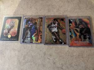4 Michael Finley cards...