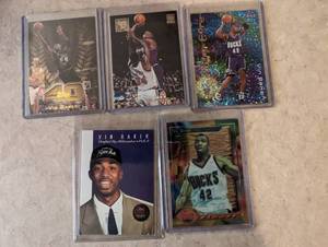 5 Vin Baker cards...