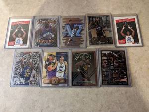 9 Karl Malone cards...