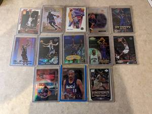 13 Vince Carter cards including Roo...
