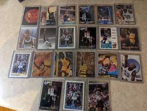 21 Shaquille Oneal cards...
