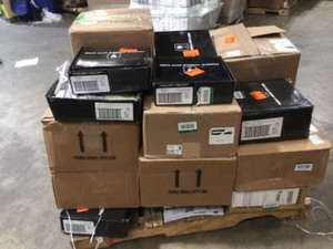 lot 7 image: Mix Pallet of assorted Ceramic Tile Flooring, Various Pcs and Models, Review all pictures