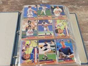 1993 Fleer Ultra Baseball Cards in Binder