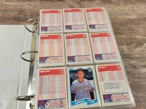 1990 Fleer Baseball Cards in Binder