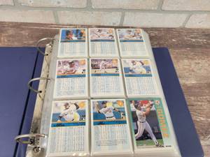 1992 Fleer Baseball Cards in Binder