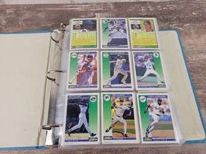 1992 Score Baseball Cards in Binder